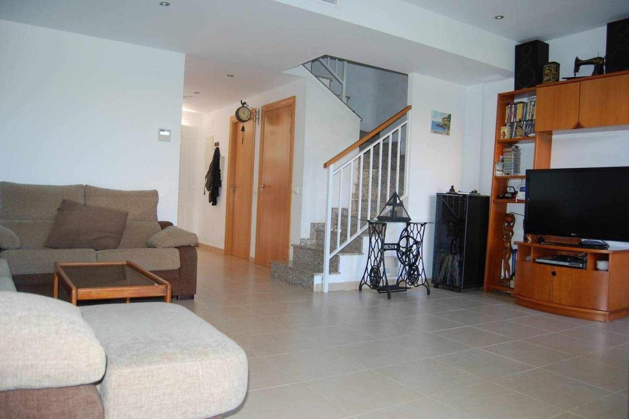 Casa Junto A La Playa Costa Dorada Villa Л'Ампола Екстериор снимка