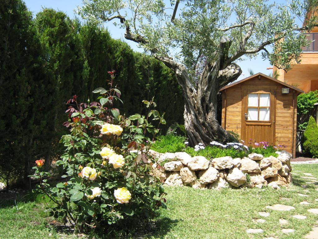Casa Junto A La Playa Costa Dorada Villa Л'Ампола Екстериор снимка
