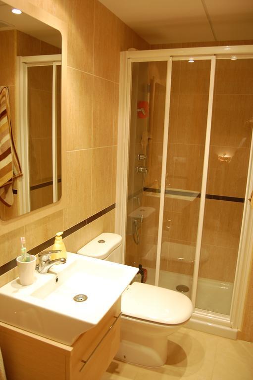 Casa Junto A La Playa Costa Dorada Villa Л'Ампола Екстериор снимка